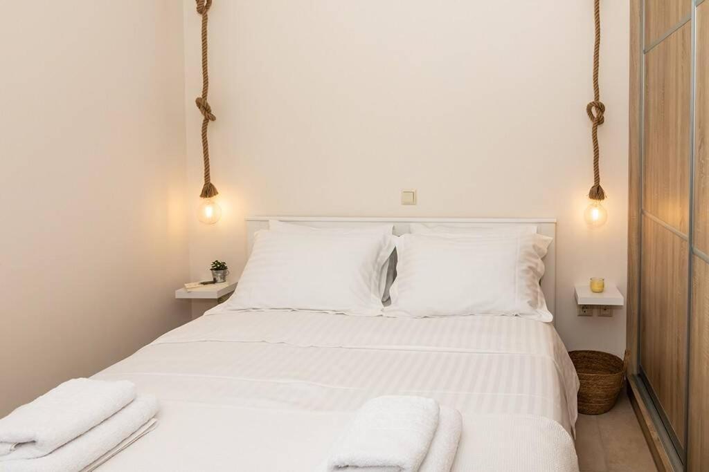 Olea House Kyparissia 80M From The Seaヴィラ エクステリア 写真